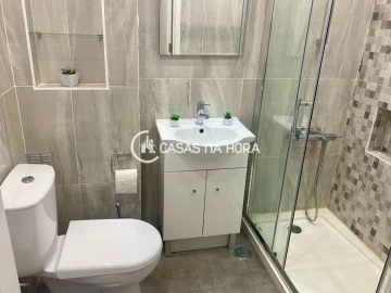 Apartamento T1 para Arrendamento em Almada, Cova da Piedade, Pragal e Cacilhas