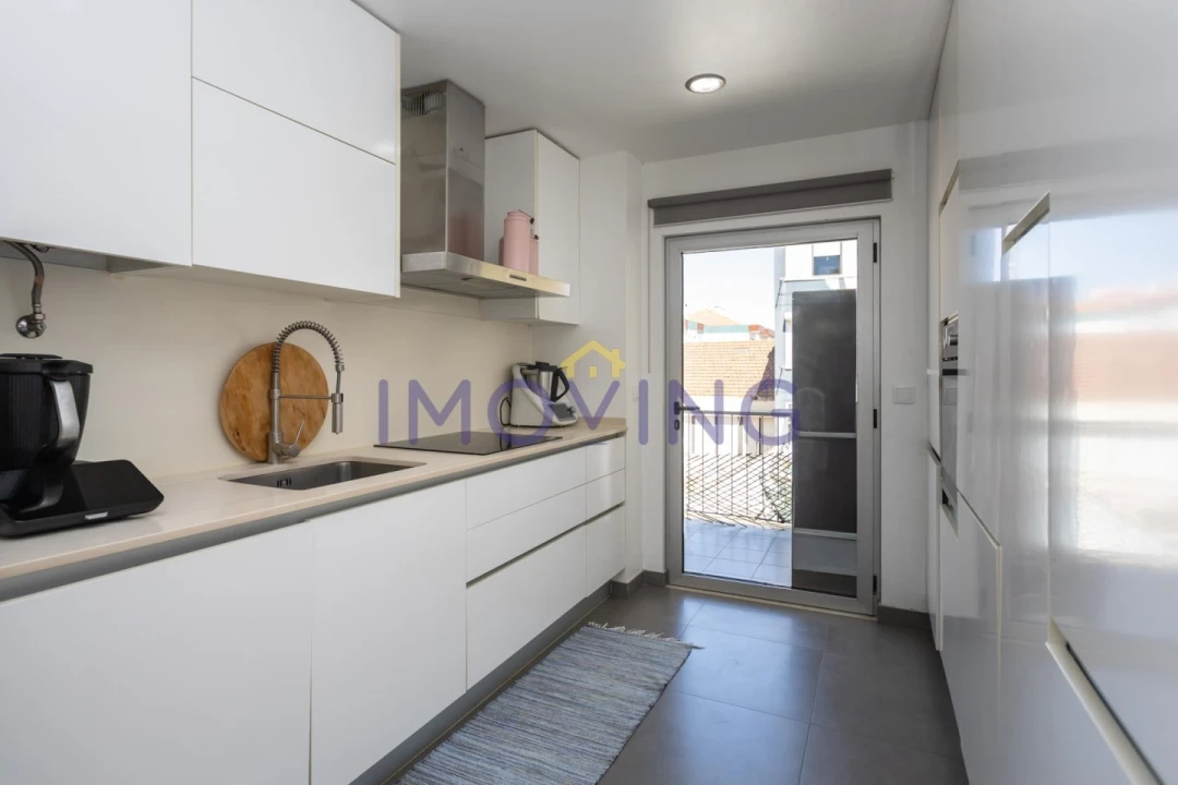 Apartamento T4 para Venda em Alto do Seixalinho, Santo André e Verderena Foto 9