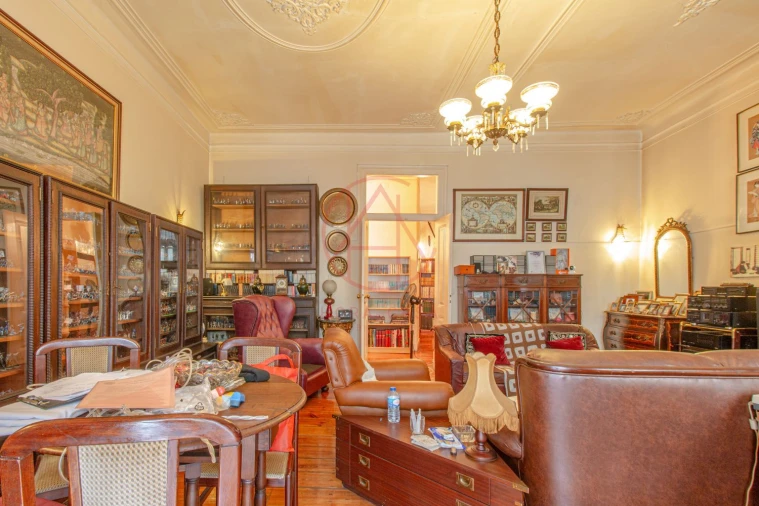 Apartamento T2 para Venda em Arroios Foto 5