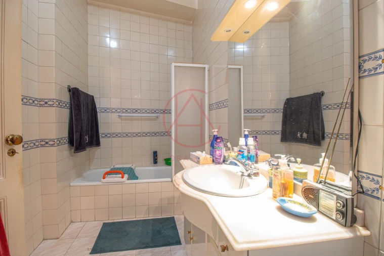 Apartamento T2 para Venda em Arroios Foto 23