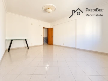 Apartamento T2 para Venda em Rio de Mouro