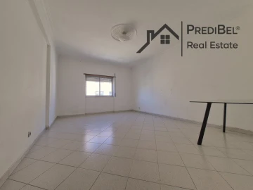 Apartamento T2 para Venda em Rio de Mouro