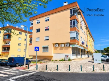 Apartamento T2 para Venda em Rio de Mouro