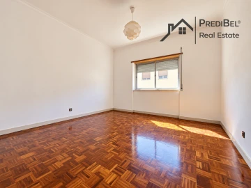 Apartamento T2 para Venda em Rio de Mouro