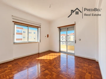Apartamento T2 para Venda em Rio de Mouro