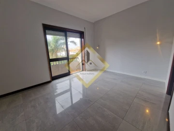Apartamento T3 para Venda em Paços de Brandão