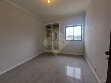 Apartamento T3 para Venda em Paços de Brandão