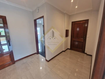 Apartamento T3 para Venda em Paços de Brandão