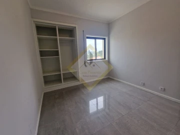Apartamento T3 para Venda em Paços de Brandão