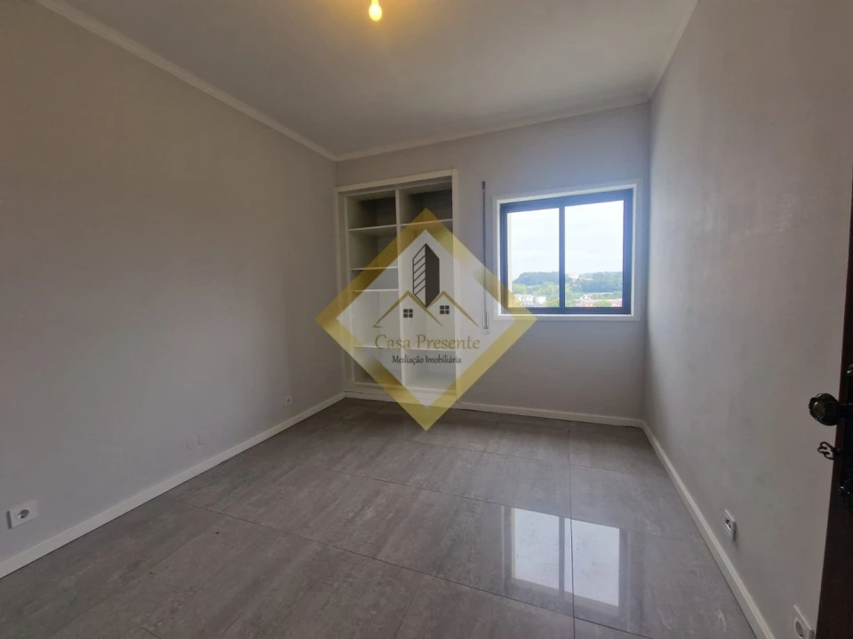 Apartamento T3 para Venda em Paços de Brandão Foto 15