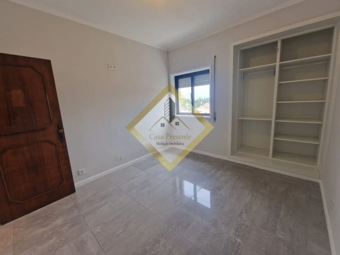 Apartamento T3 para Venda em Paços de Brandão Foto 20