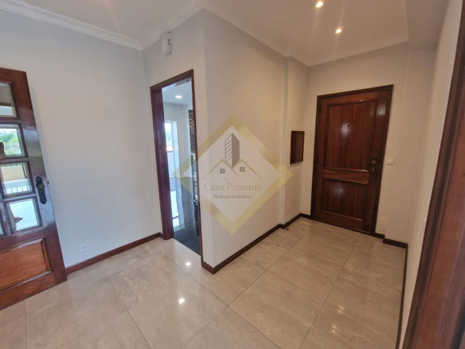 Apartamento T3 para Venda em Paços de Brandão Foto 26
