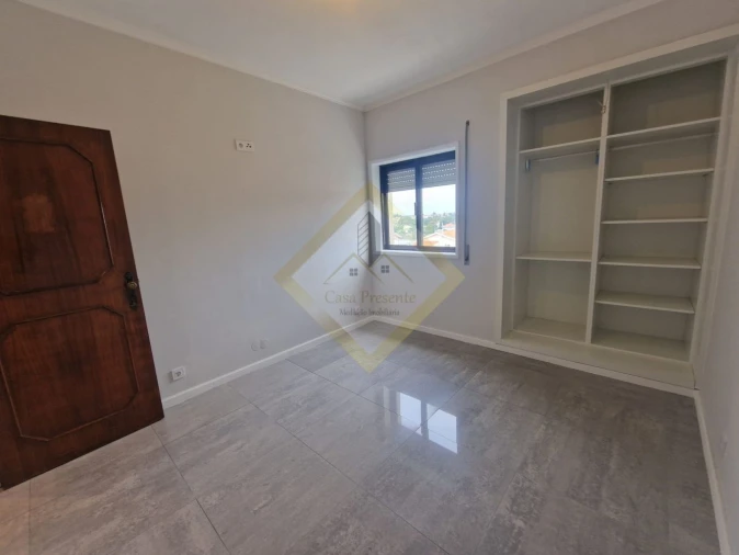 Apartamento T3 para Venda em Paços de Brandão Foto 20