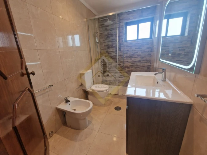 Apartamento T3 para Venda em Paços de Brandão Foto 12