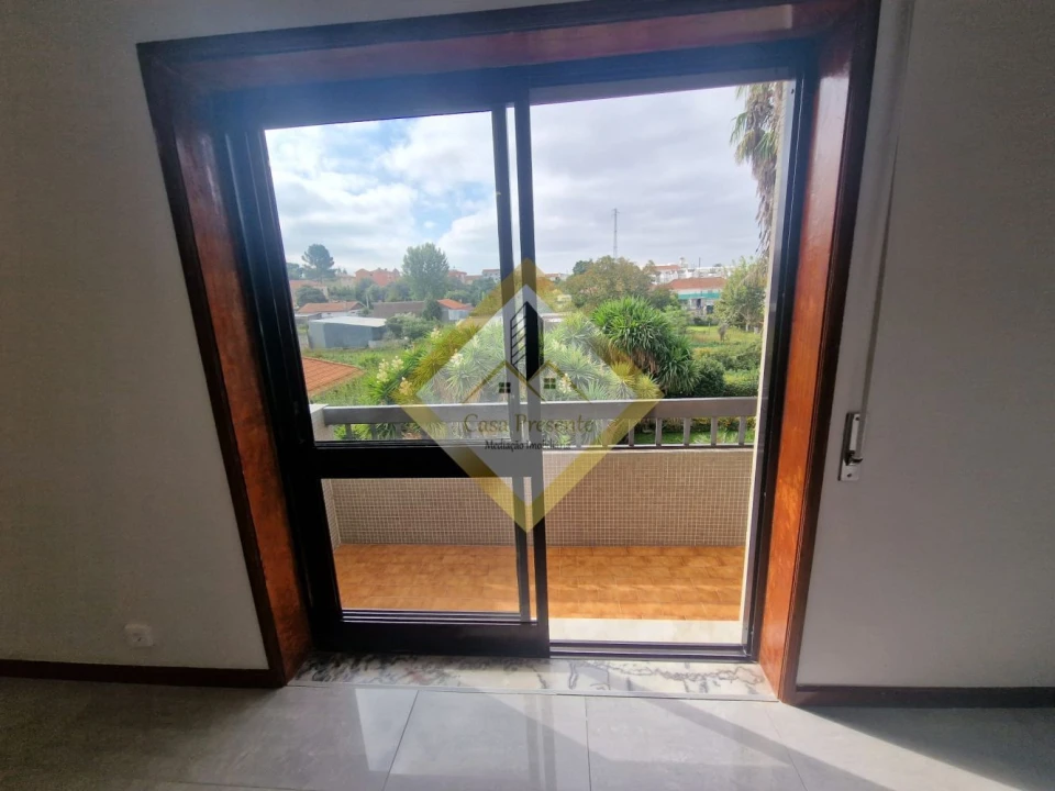 Apartamento T3 para Venda em Paços de Brandão Foto 23