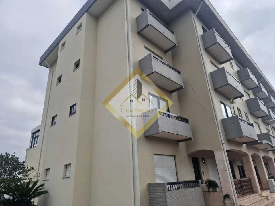 Apartamento T3 para Venda em Paços de Brandão Foto 28