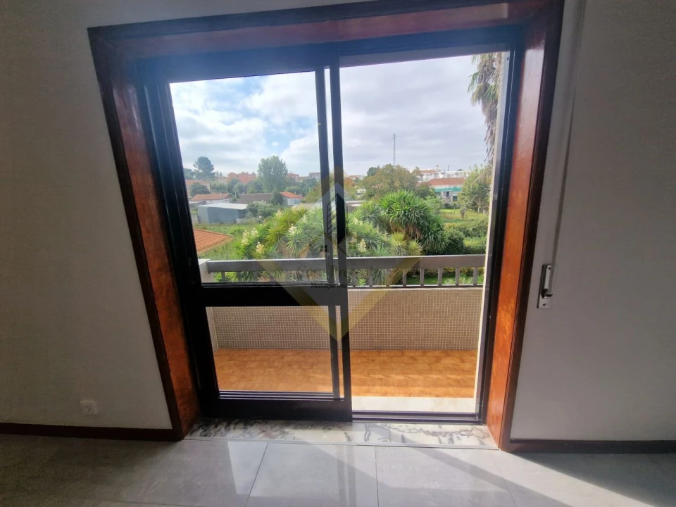 Apartamento T3 para Venda em Paços de Brandão Foto 23