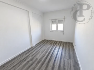 Apartamento T3 para Venda em Quinta do Conde