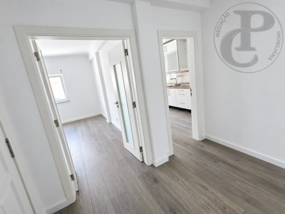 Apartamento T3 para Venda em Quinta do Conde Foto 6