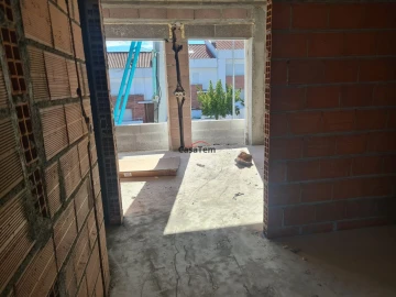 Moradia T3 para Venda em Orgens