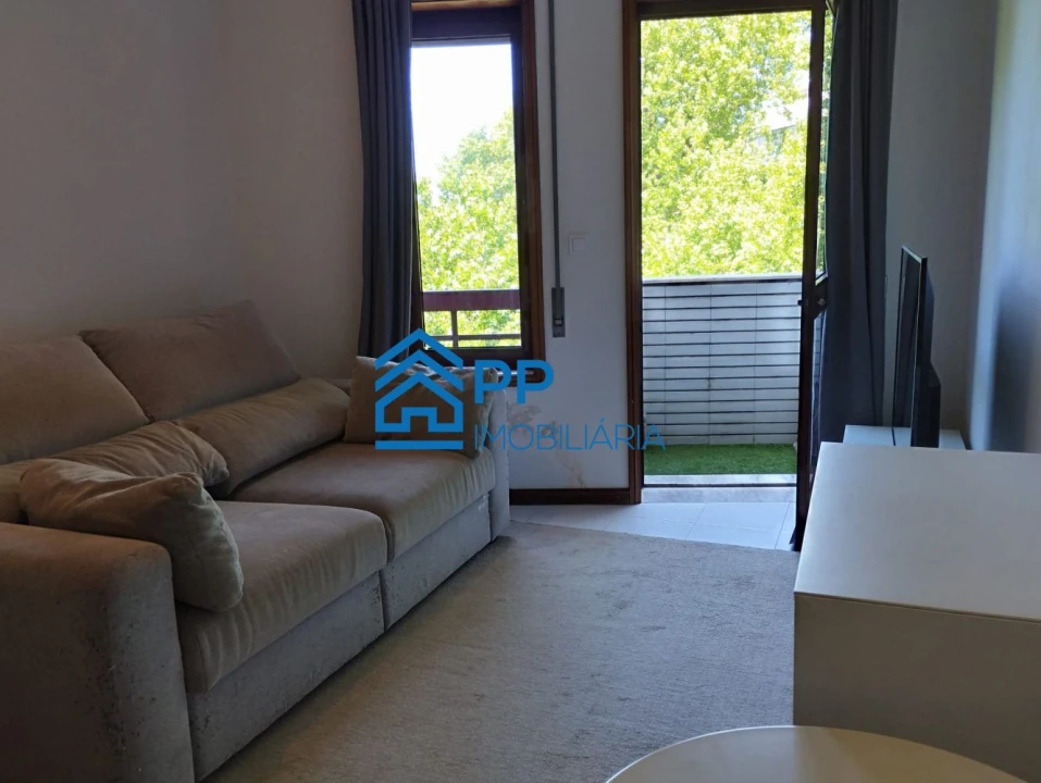 Apartamento T1 para Arrendamento em Cedofeita, Santo Ildefonso, Sé, Miragaia, São Nicolau e Vitória Foto 2