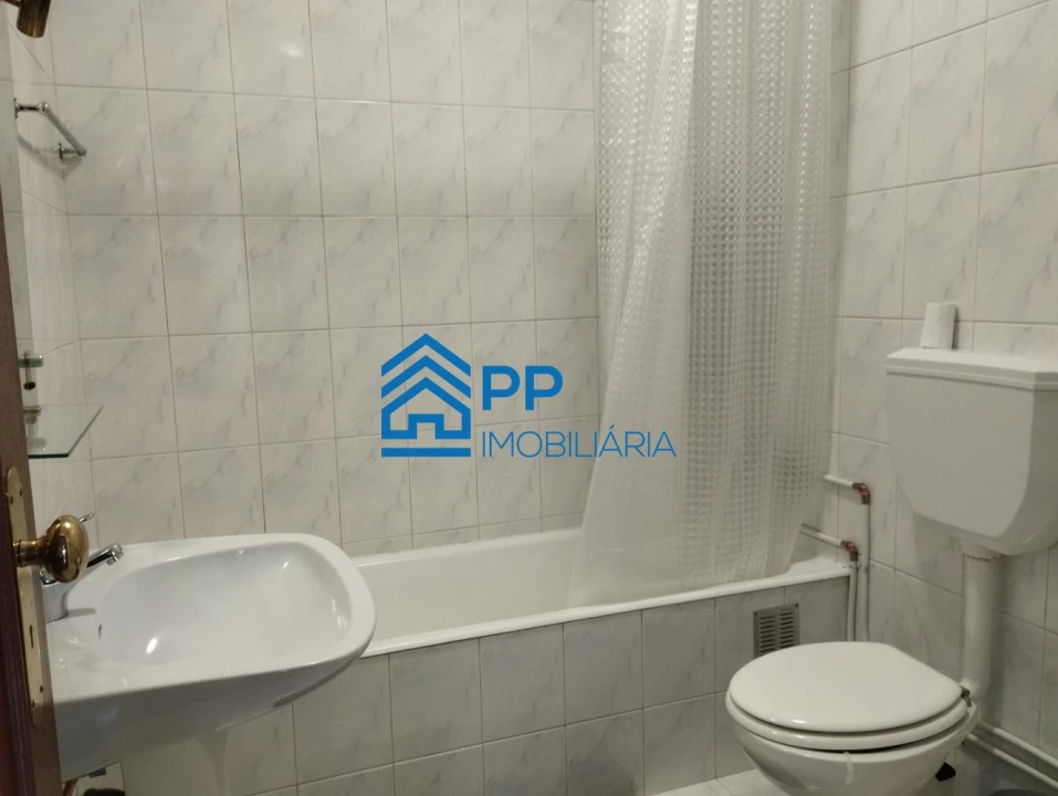 Apartamento T1 para Arrendamento em Cedofeita, Santo Ildefonso, Sé, Miragaia, São Nicolau e Vitória Foto 13