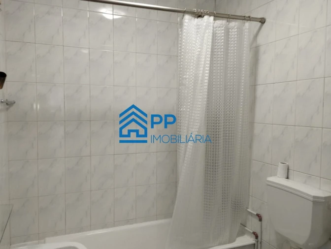 Apartamento T1 para Arrendamento em Cedofeita, Santo Ildefonso, Sé, Miragaia, São Nicolau e Vitória Foto 12