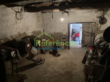 Moradia T4 para Venda em Santa Maria Maior