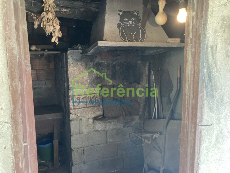 Moradia T4 para Venda em Santa Maria Maior Foto 6