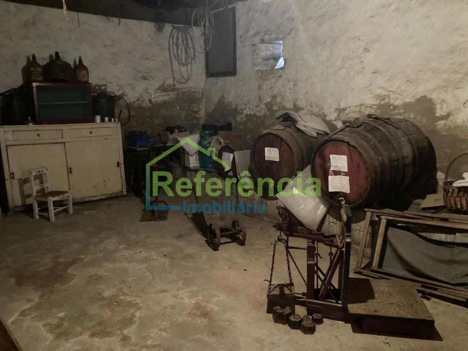 Moradia T4 para Venda em Santa Maria Maior Foto 22