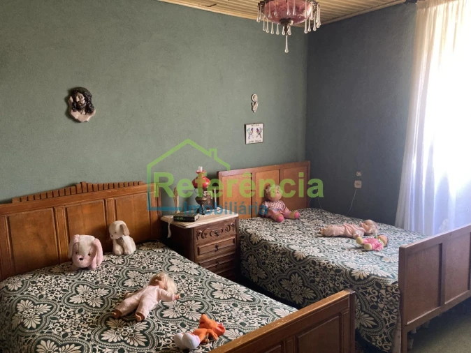 Moradia T4 para Venda em Santa Maria Maior Foto 13