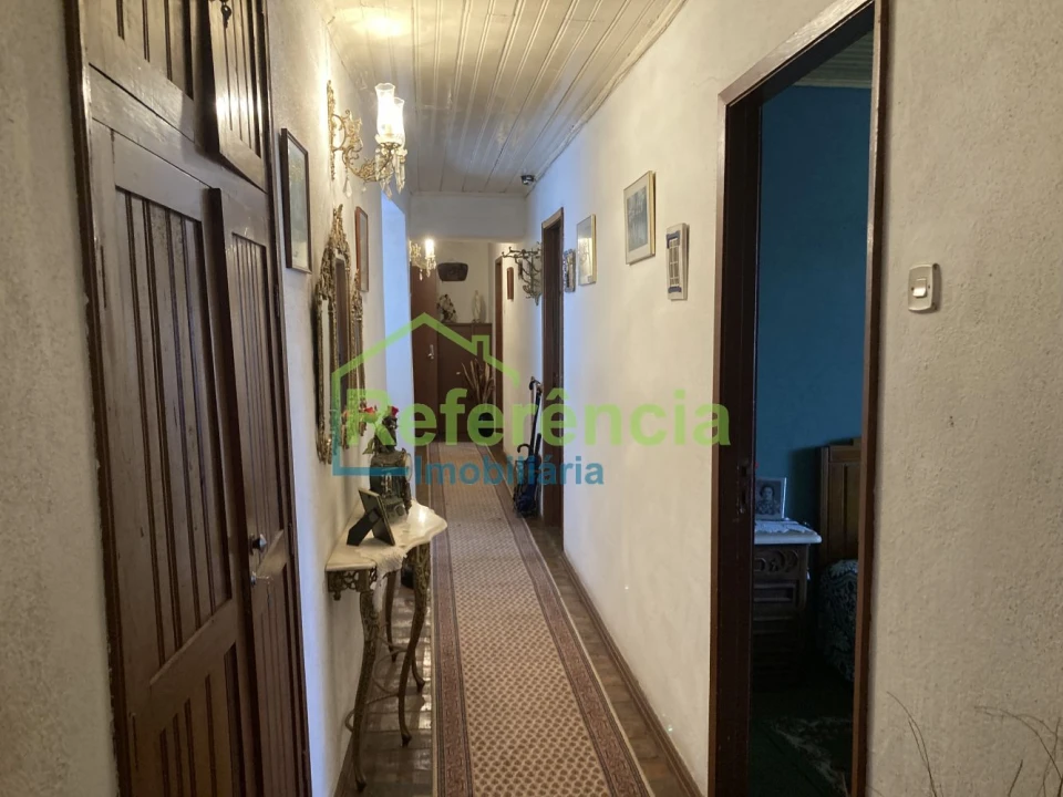 Moradia T4 para Venda em Santa Maria Maior Foto 14