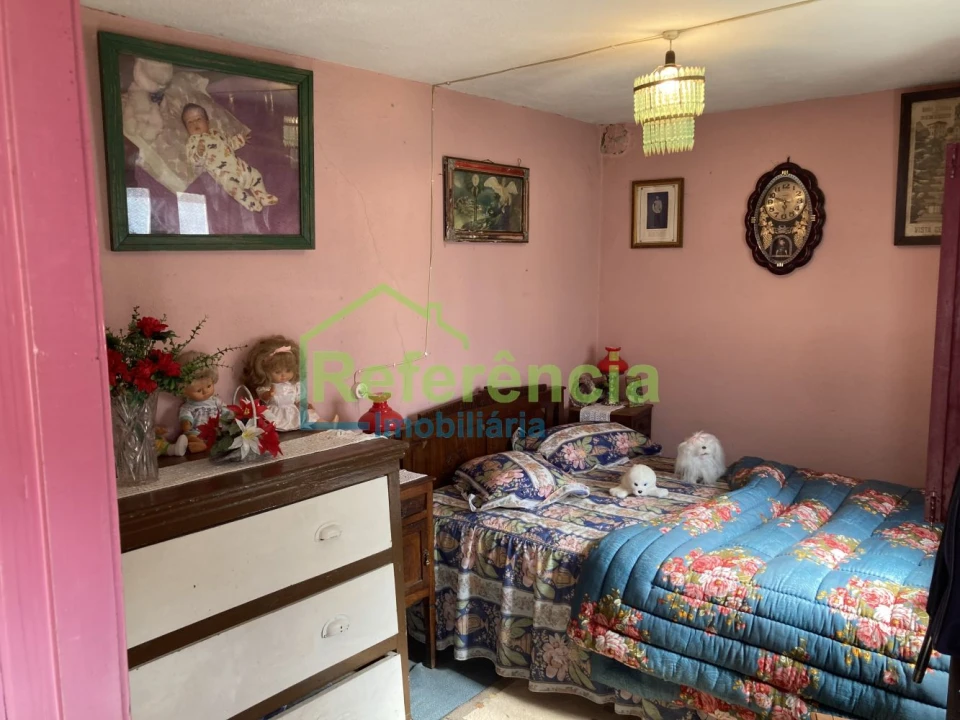 Moradia T4 para Venda em Santa Maria Maior Foto 3