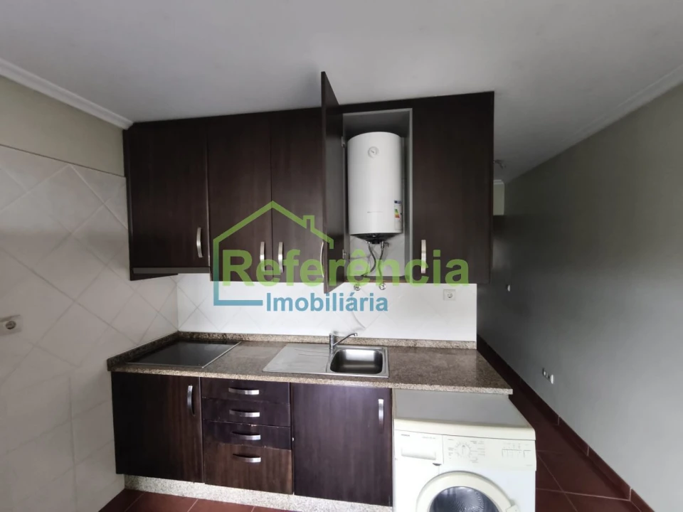 Apartamento T1 para Venda em Santa Maria Maior Foto 12