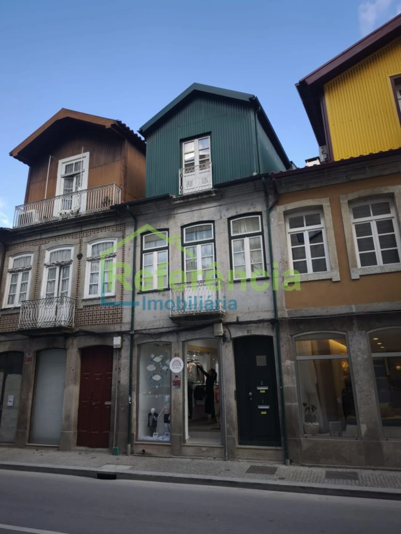 Apartamento T1 para Venda em Santa Maria Maior Foto 3