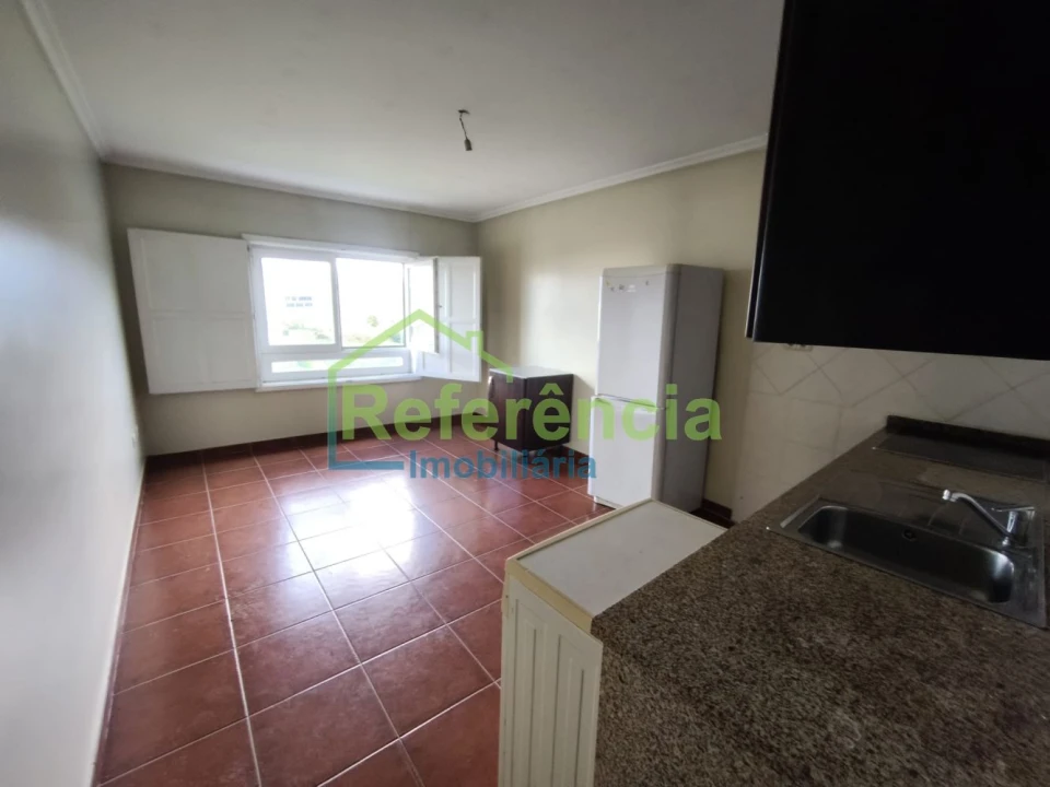 Apartamento T1 para Venda em Santa Maria Maior Foto 9