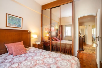 Apartamento T3 para Venda em Benfica