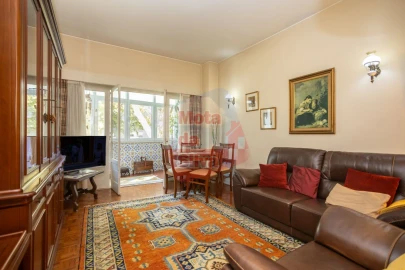 Apartamento T3 para Venda em Benfica