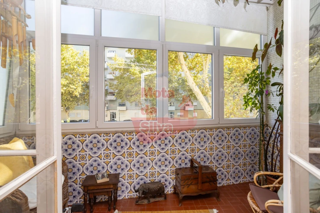 Apartamento T3 para Venda em Benfica Foto 5