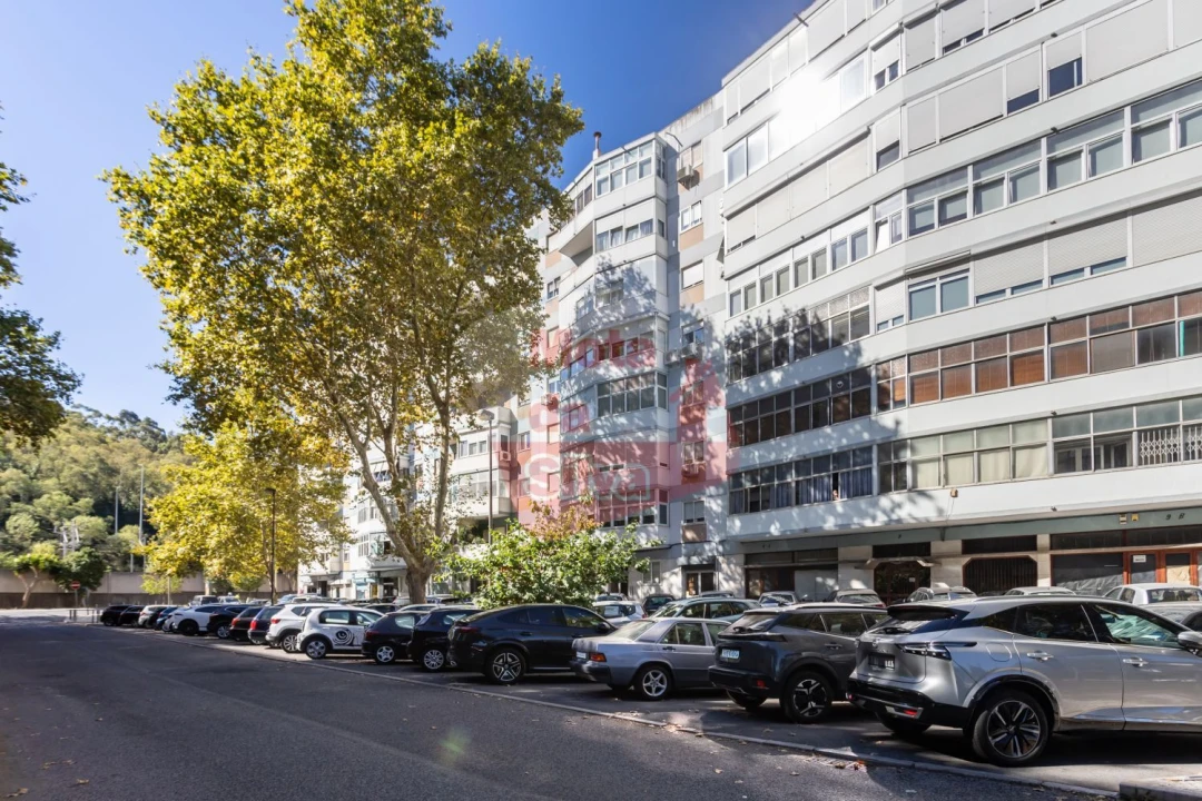 Apartamento T3 para Venda em Benfica Foto 31