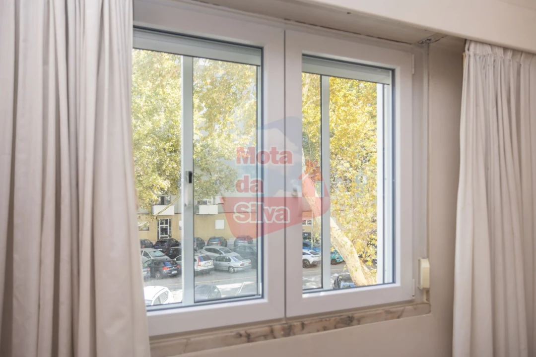 Apartamento T3 para Venda em Benfica Foto 9