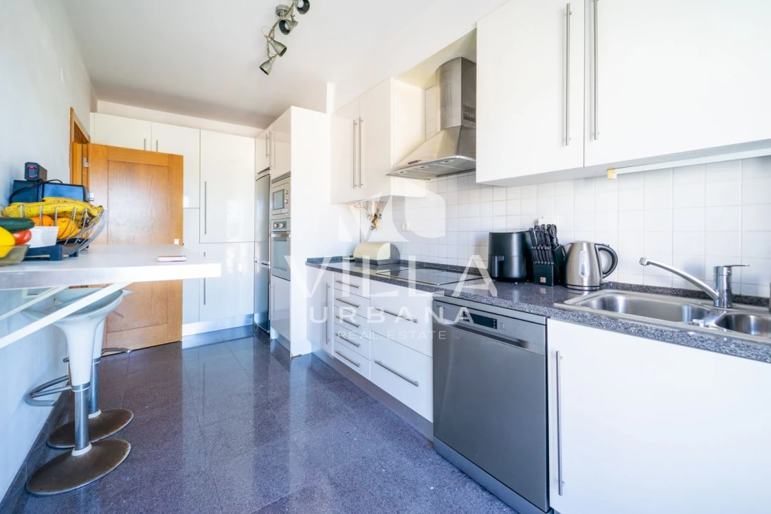 Apartamento T2 para Venda em Costa da Caparica Foto 19