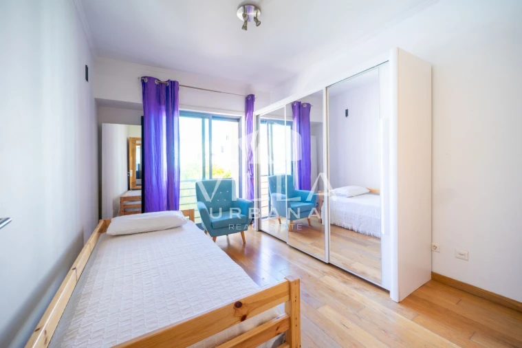 Apartamento T2 para Venda em Costa da Caparica Foto 6
