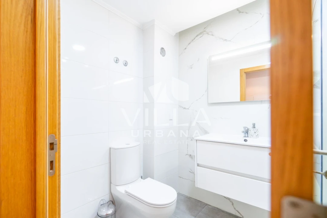 Apartamento T2 para Venda em Costa da Caparica Foto 10