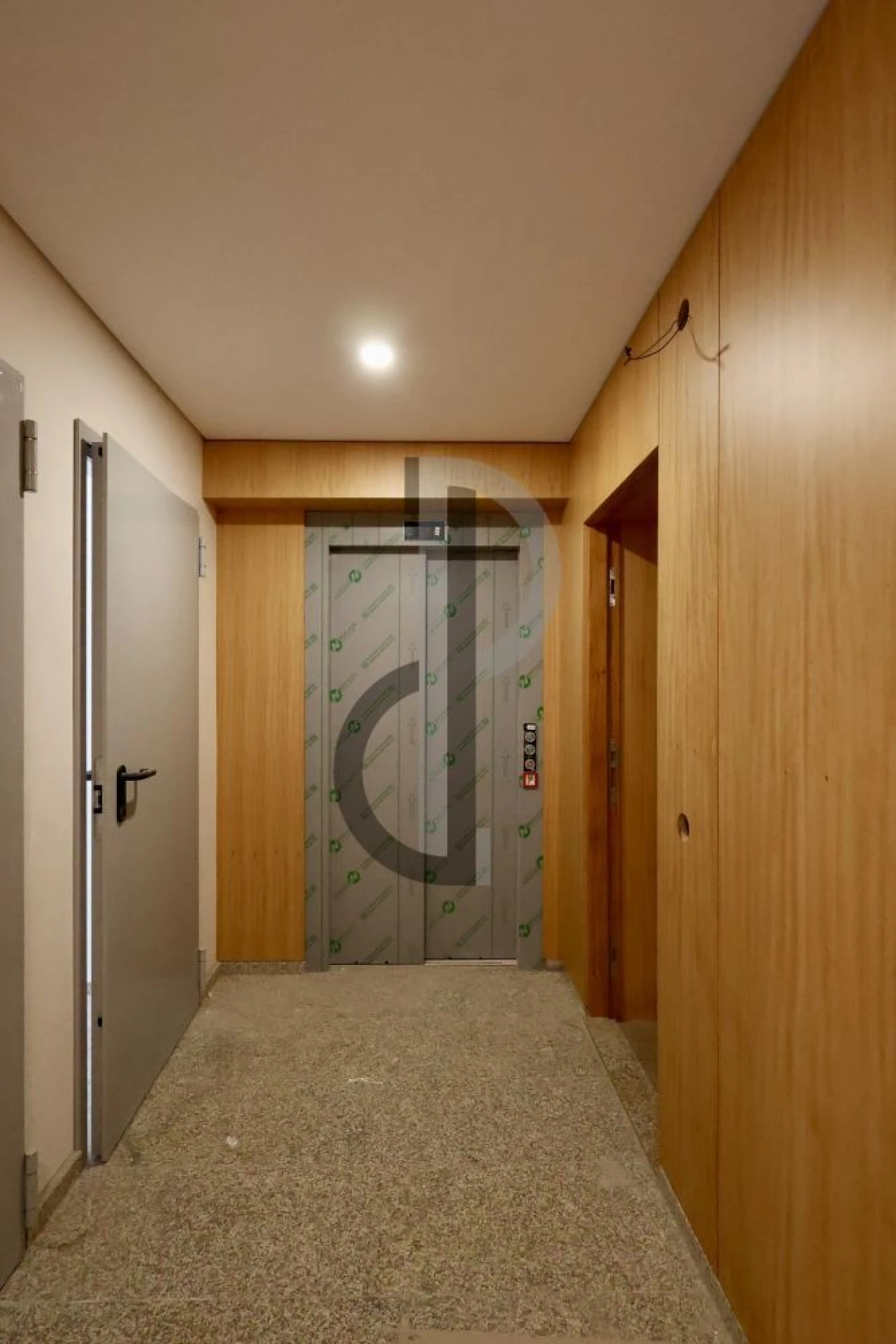 Apartamento T2 para Venda em Nogueira da Regedoura Foto 14