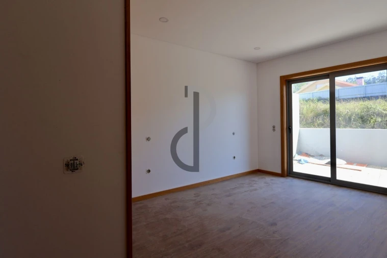 Apartamento T3 para Venda em Nogueira da Regedoura Foto 11