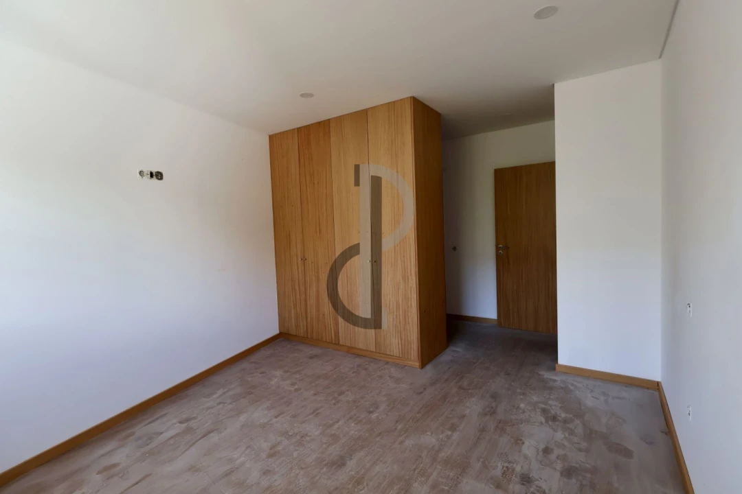 Apartamento T3 para Venda em Nogueira da Regedoura Foto 6