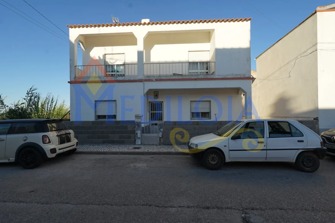 Moradia T5 para Venda em Vila Real de Santo Antonio Foto 1