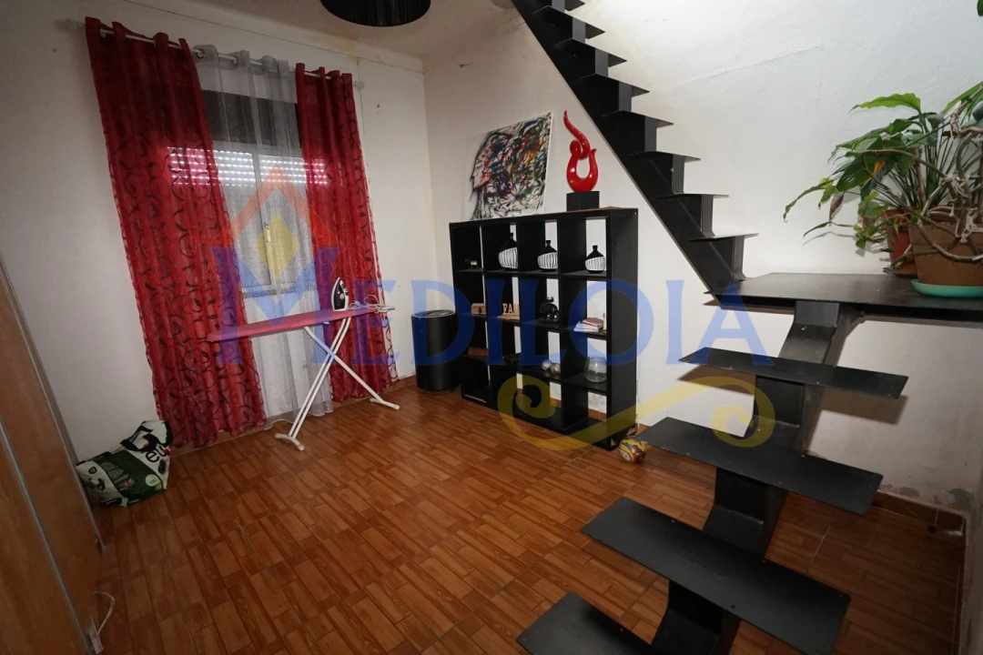 Moradia T5 para Venda em Vila Real de Santo Antonio Foto 14
