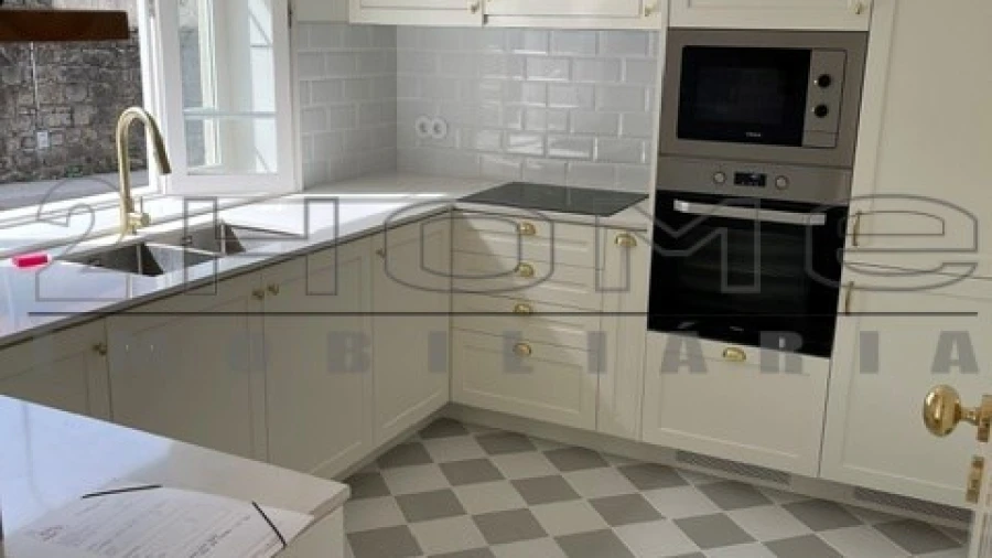Moradia T2 para Venda em Paranhos